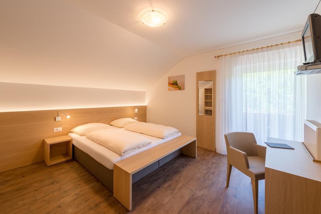 Pension Etschblick B&B Frangarto Екстер'єр фото