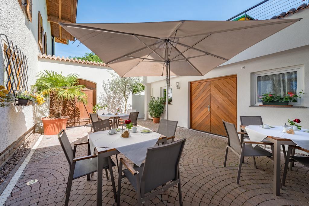 Pension Etschblick B&B Frangarto Екстер'єр фото